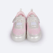 Tênis de Led Infantil Pampili Sneaker Luz Conchas Branco e Rosa - frente do tênis com glitter