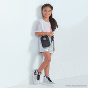Bolsa de Led Infantil Pampili Branca e Prata Mickey Mouse © DISNEY - frente da bolsa