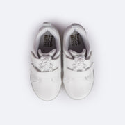 Tênis de Led Infantil Pampili Sneaker Luz Ursinho Glam Branco - superior do tênis com patch de urso