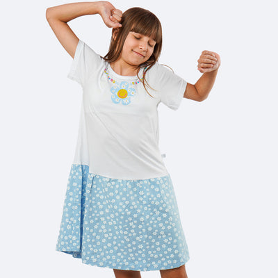 Camisola Infantil Cara de Criança Brilha no Escuro Flores Branca e Azul - camisola infantil