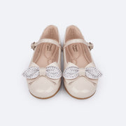 Sapato Infantil Pampili Angel Laço Glitter e Strass Nude Verniz - frente do sapato com laço com glitter e strass
