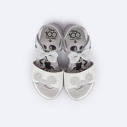 Sandália Papete Infantil Pampili Branca e Prata Mickey & Minnie © DISNEY - superior da papete