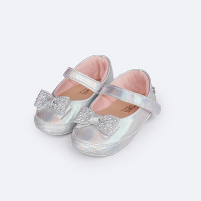 Sapato de Bebê Pampili Nina Laço Glitter e Tachas Prata - frente do sapato com velcro