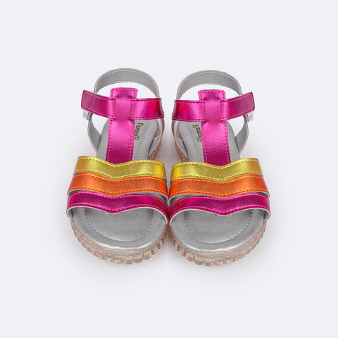  Sandália Papete Infantil Pampili Candy Tiras Metalizadas Colorida - frente da sandália com tiras metalizadas