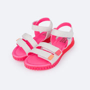 Sandália Papete Infantil Pampili Candy Eco Amigável Branca e Pink - frente da sandalia com velcro