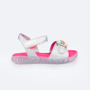 Sandália Papete Infantil Pampili Candy Patches Divertidos Prata e Pink - lateral da sandália calce fácil em velcro