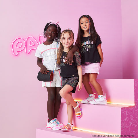Sandália de Led Infantil Pampili Lulli Music Colorida - foto nas meninas