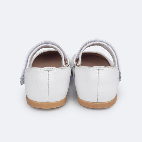 Sapato Infantil Feminino Pampili Mini Cris Branco - traseira do sapato branco em couro