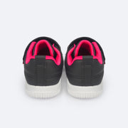 Tênis Infantil Feminino Pampili Pom Pom Velcro Preto e Pink - traseira do tênis preto em sintético