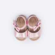 Sandália de Bebê Pampili Nana Perfuros e Laço Rosê Holográfica - superior da da sandália com laço