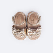 Sandália de Bebê Pampili Nana Laço Duplo Dourada - superior da sandália dourada