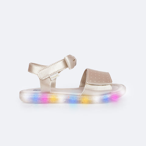 Sandália de Led Infantil Pampili Lulli Laço Perfuros Dourada - lateral da sandália facil de calçar