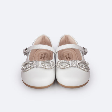 Sapato Infantil Pampili Mini Angel Laço de Strass Branco - frente do sapato com laço e strass