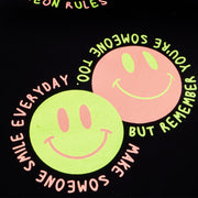 Camiseta Infantil Vic&Vicky Over Emoji Neon Preta - camiseta com estampa nas costas