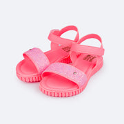 Sandália Papete Infantil Candy Glitter Rosa Neon - frente da sandália infantil rosa