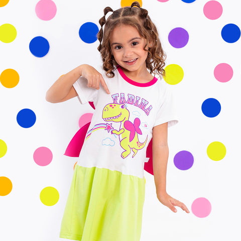 Camisola Kids Cara de Criança Brilha no Escuro Fadina Branca Pink e Verde - 4 a 8 Anos - menina com a camisola de fada