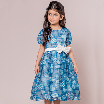 Vestido de Festa Infantil Bambollina Corações Azul e Branco - frente vestido de festa na menina