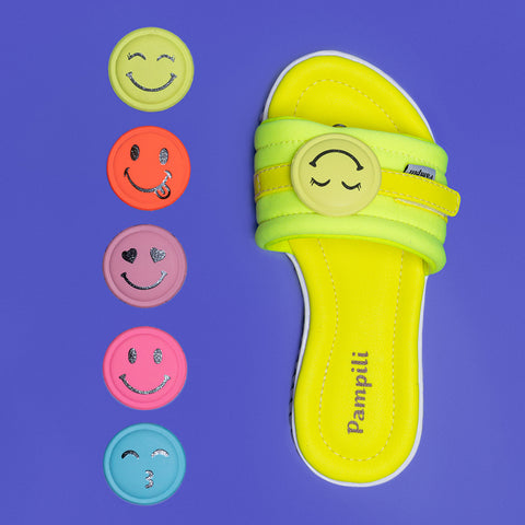 Chinelo Infantil Feminino Candy Pam Surprise Emoji Neon Amarelo - Ganhe Patch Surpresa.