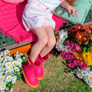 Bota Galocha Infantil Pampili Happy Glee Pink e Colorida - bota no pé da menina
