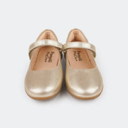 Sapatilha Infantil Bailarina com Velcro Dourada - foto frontal do calçado