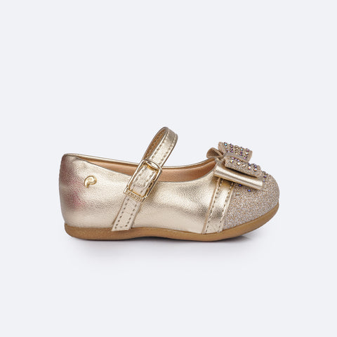 Sapato Infantil Pampili Mini Angel com Laço Duplo Glitter Strass Dourado - foto lateral do sapato 
