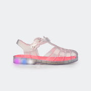 Sandália de Led Infantil Pampili Full Plastic Transparente com Glitter e Pink Fluor - foto lateral com luz de led acesa