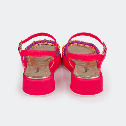 Sandália Infantil Pampili Jully com Tiras Trançadas Pink Maravilha e Colorida  - foto da parte traseira da sandália 