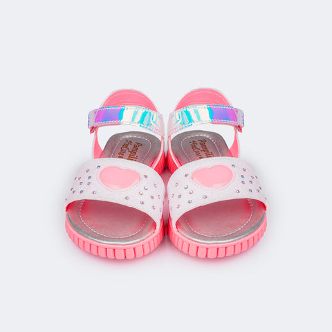 Sandália Infantil Pampili Candy Seja Luz Coração Glitter Strass Holográfica Prata Branca e Rosa Neon - frente da sandália com coração
