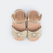 Sandália de Bebê Pampili Nana Laço Perfurado Dourada - visão superior da sandália